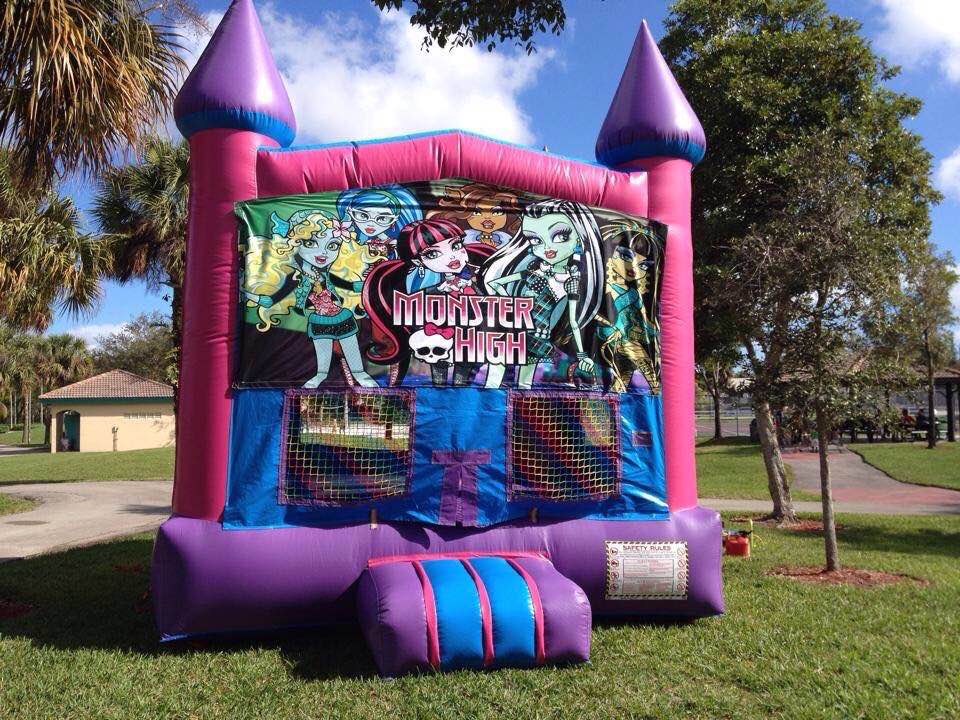 PINK & BLUE CASTLE (MONSTER HIGH THEME)
